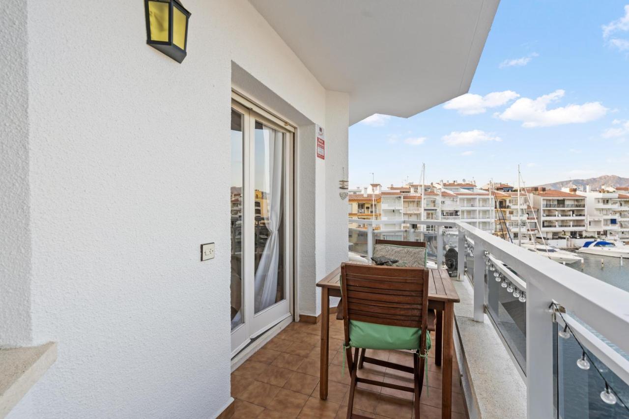 Welcs Apartamento 055 Emp Con Terraza Y Vistas Al Canal エンプリアブラバ エクステリア 写真